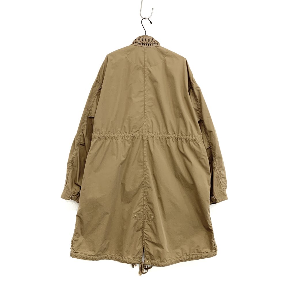 Mame Kurogouchi 22SSコレクションのCording Embroidered Military 