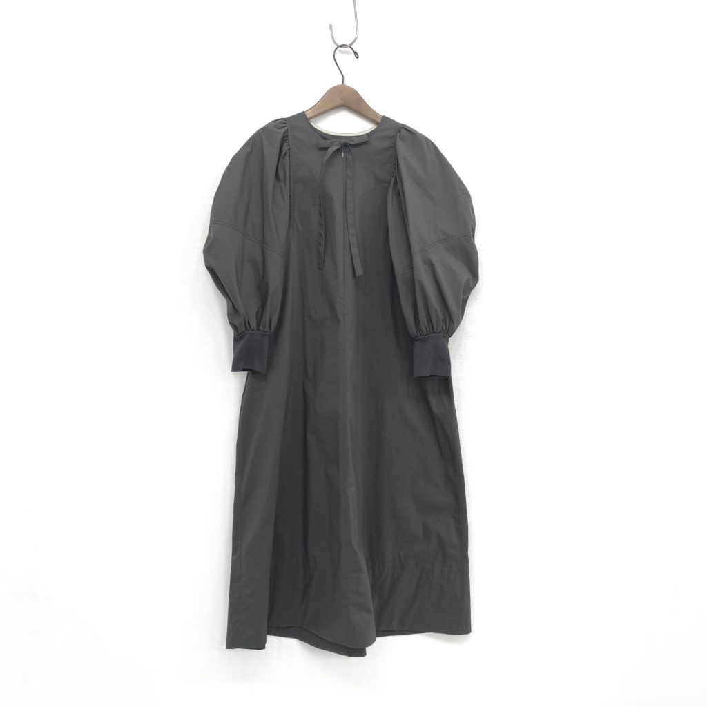 yoriの2WAY仕様パフスリーブコットンワンピース入荷です | ブランド服 