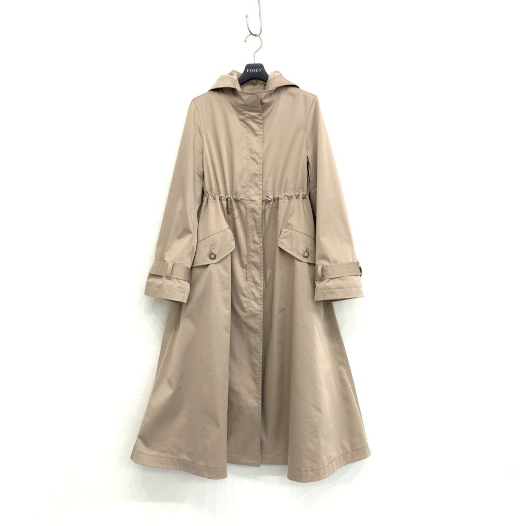 お買取したフォクシーのCoat The Ines Parkaの写真