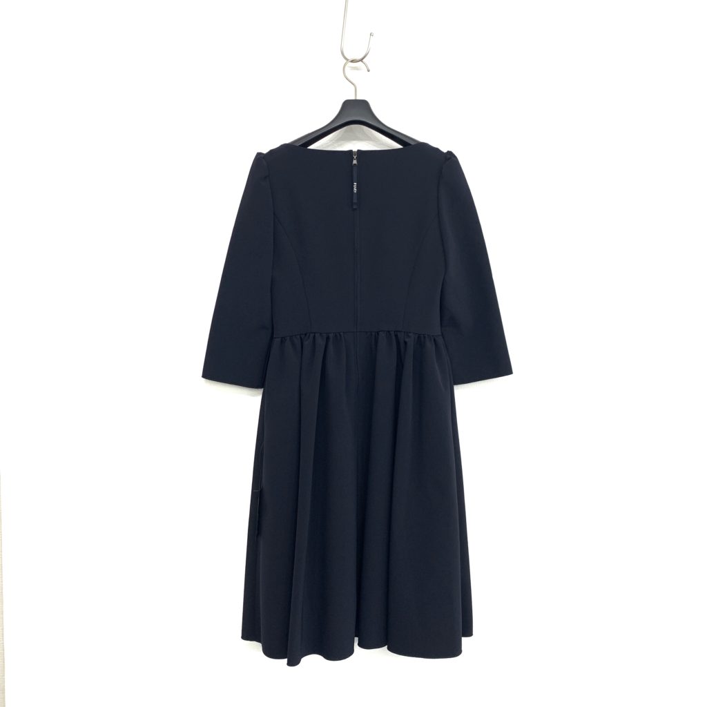 お買取したフォクシーのDRESS WINTER WONDERバックスタイルの写真