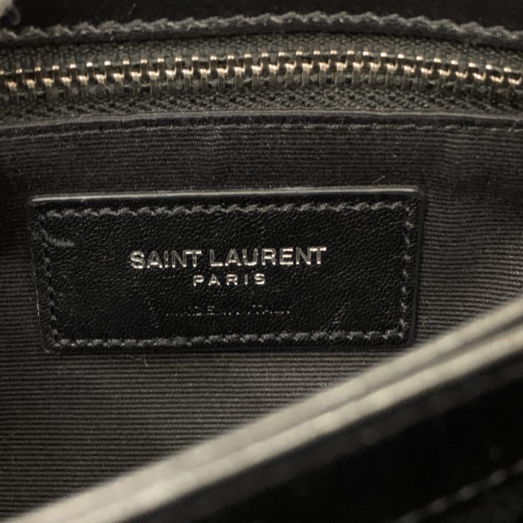 サンローランのYSL POUCH MONOGRAMME内側ロゴ