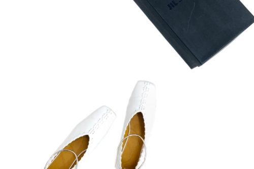 JIL SANDER ジルサンダー バレエシューズ メタルアンクレット スクエアトゥ パンプス ホワイト 37 JS30217A取り外し可能なメタルアンクレット付のバレエシューズ全体画像です