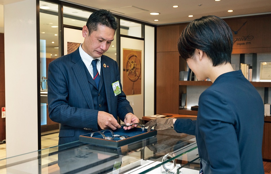 外商ってなに?百貨店売上のキーマンを探る | ブランド服の宅配買取 
