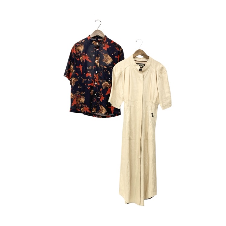 TOGA PULLA トーガプルラ Print shirt バックオープンプリント